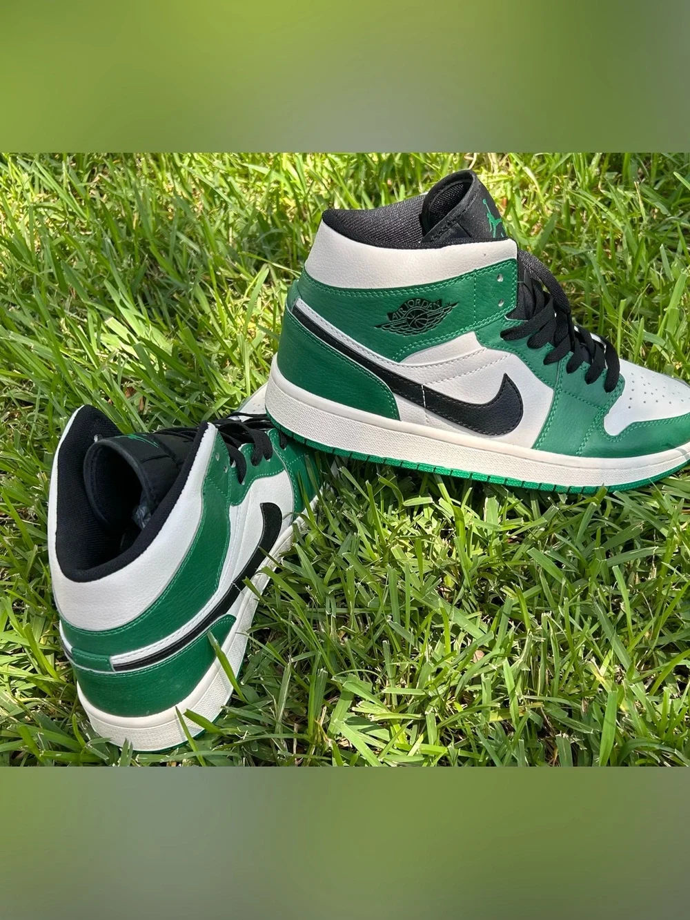 Nike Air Jordan 1 Mid - Pine Green/White/Black